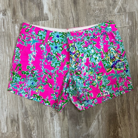 Lilly Pulitzer Pants - Lilly Pulitzer Southern Charm Callahan Shorts 8